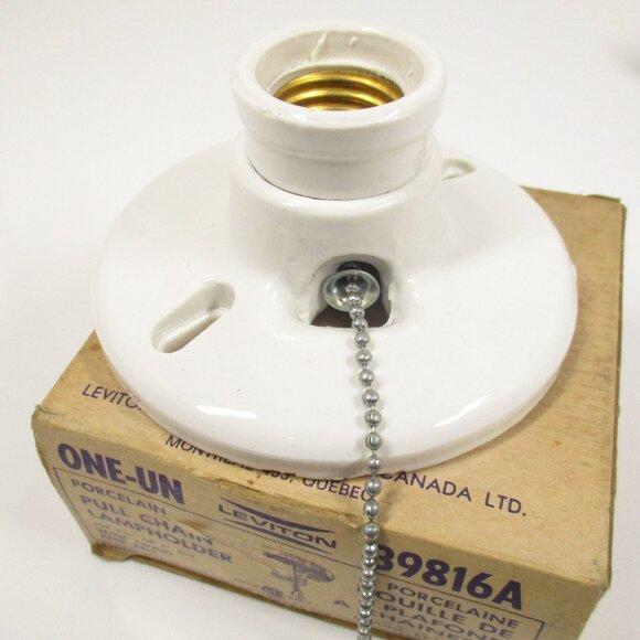 2 Vintage UNUSED Leviton Porcelain Lampholder W/ Pull Chain, White Model #39816 - Picture 3 of 8